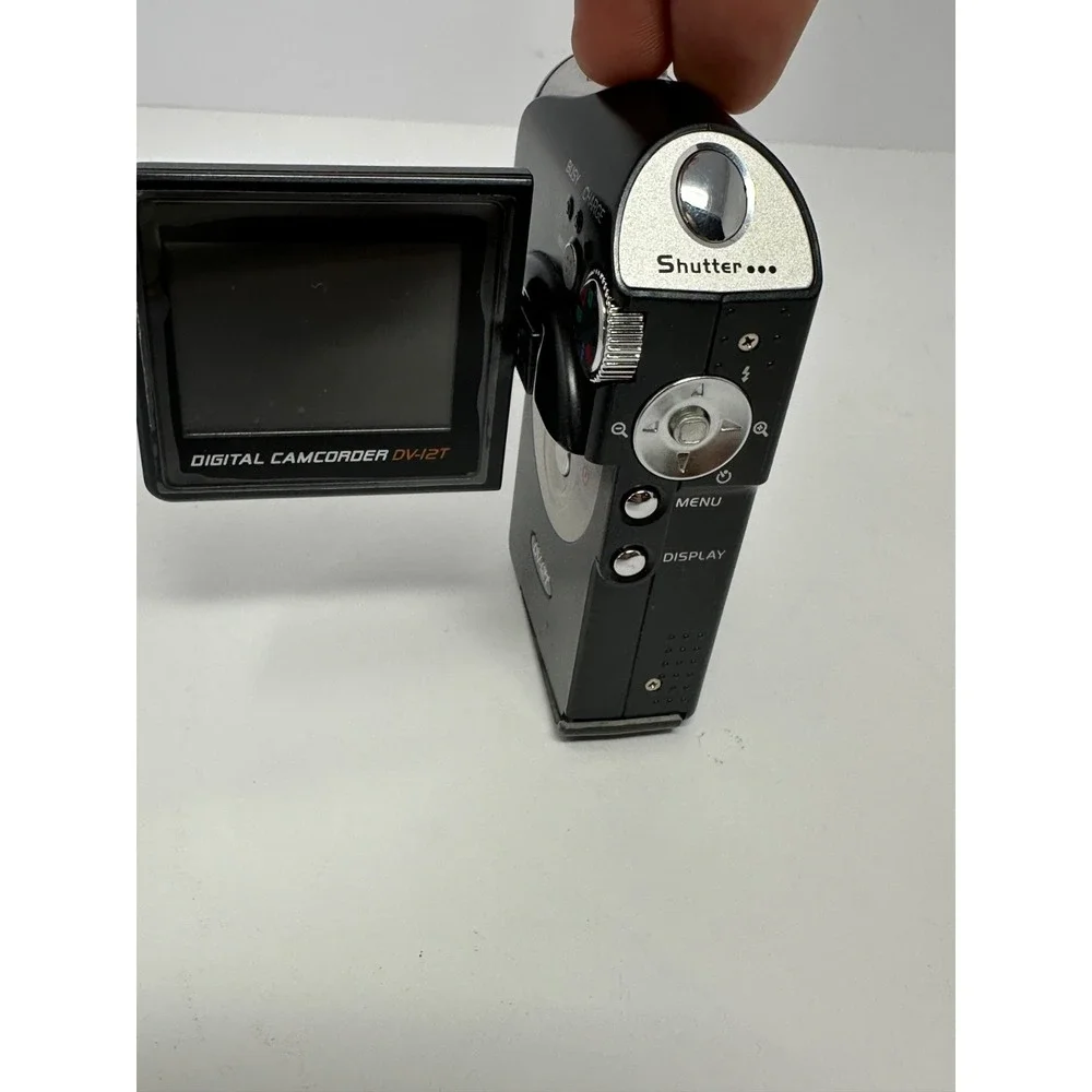 SVP 12 Megapixels Digital Handheld Camcorder DV-12T Tested Working MP3 Mpeg4 V2